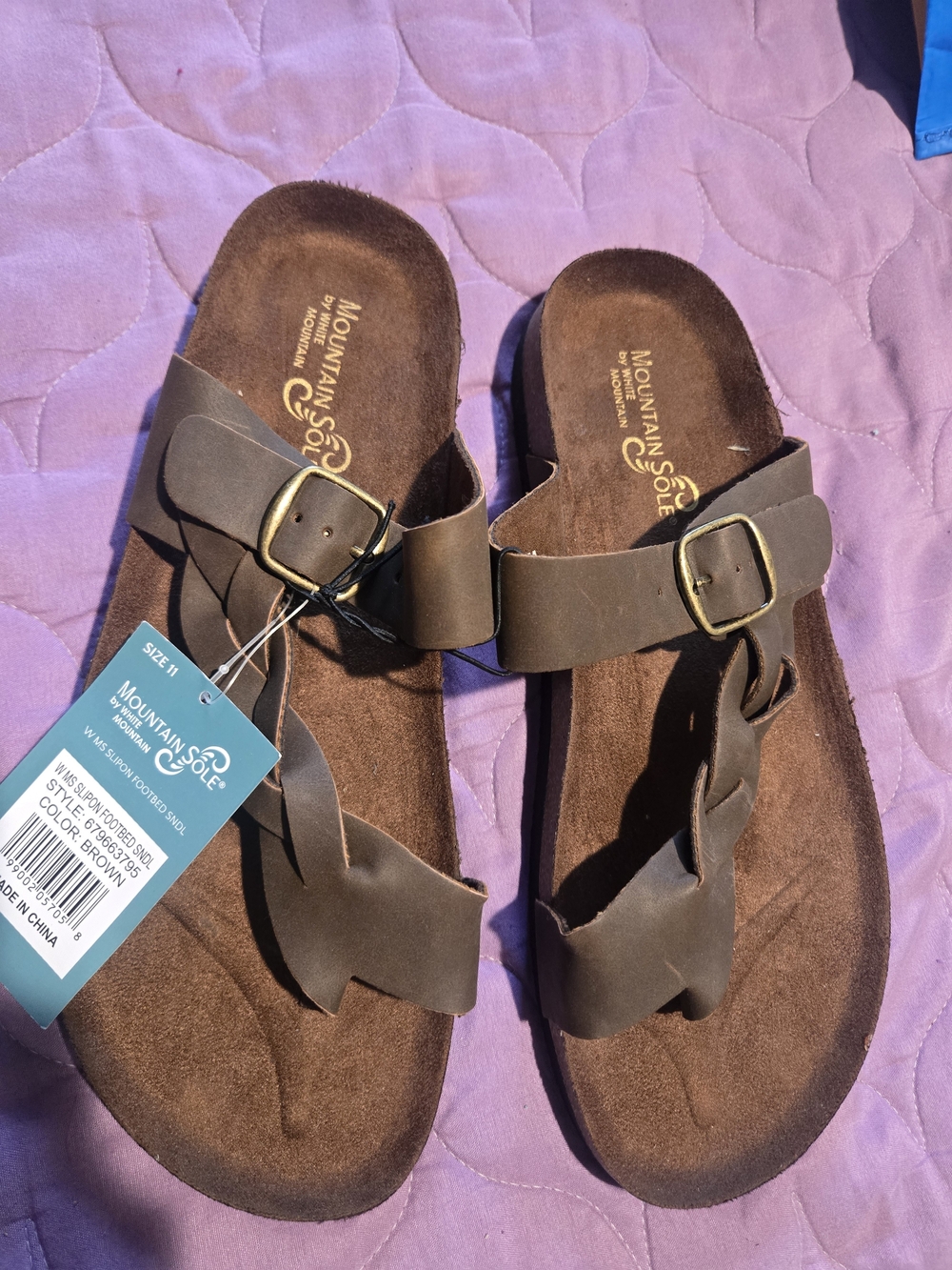 Mountain Sole Brown Buckle Toe-Loop Sandals